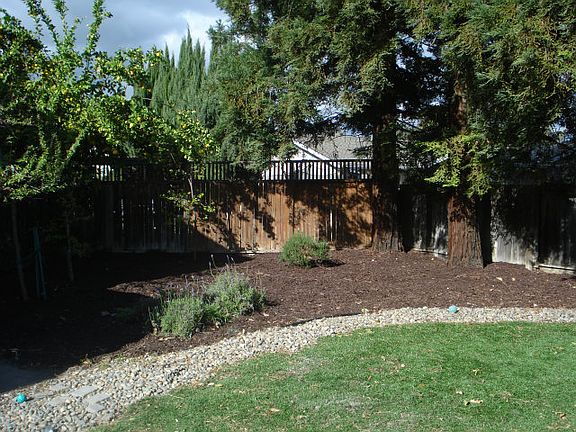 4th image of 608 Heatherkirk Ct