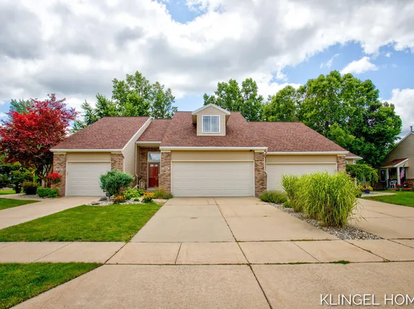 324 E North St, Hastings, MI 49058