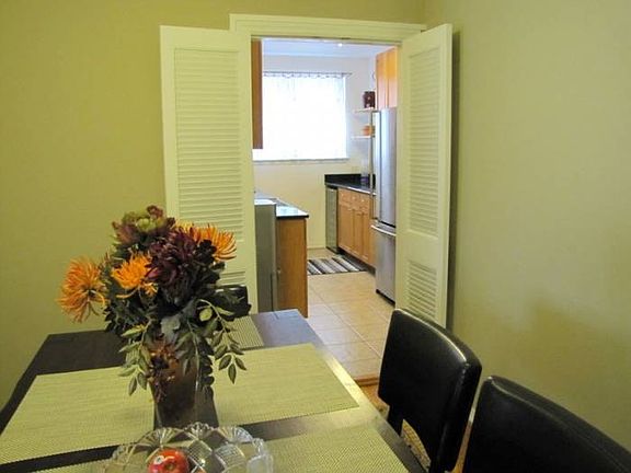 Dining / kitchen