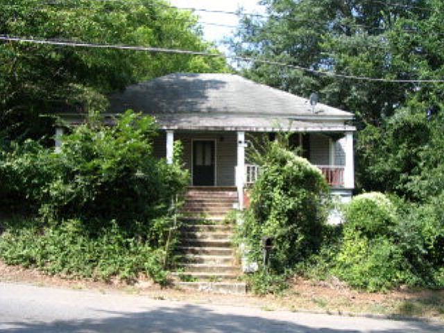 2nd image of 395 Barber St