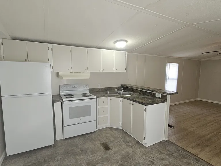 3975 Shallow Creek Ln #225 — Photo 11