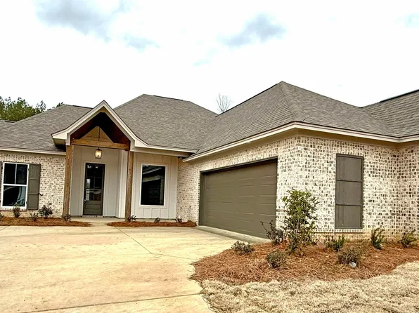 215 Wethersfield Dr, Florence, MS 39073