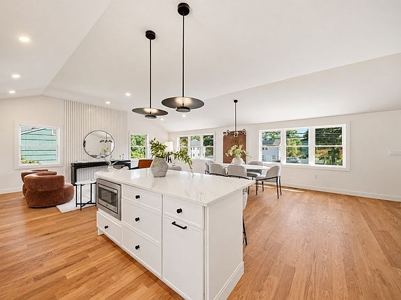 2nd image of 219 Hunting Rd