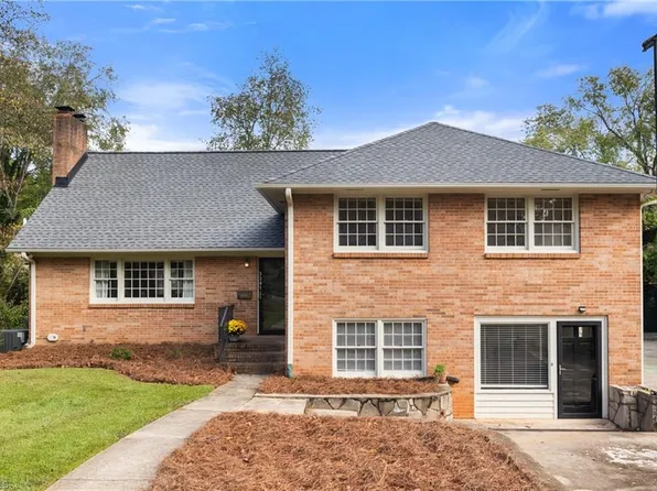 3201 Crittenden Ct, Winston Salem, NC 27106