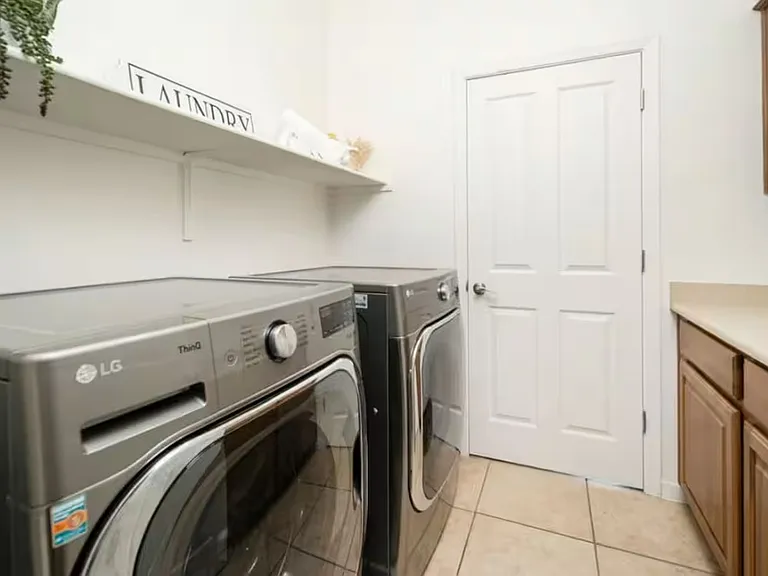 989 E Narrowleaf Ct — Photo 21