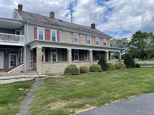 2156 Buchanan Trl E Photo 1