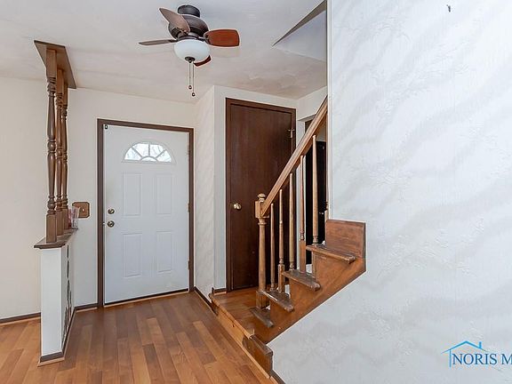 3rd image of 5822 Sugar Hill Ct