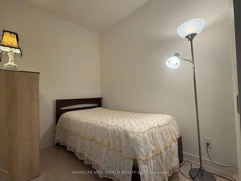 25 Richmond St E #2506 — Photo 33