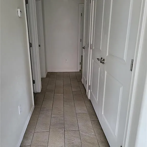 5600 Nightingale Ave #7 — Photo 6