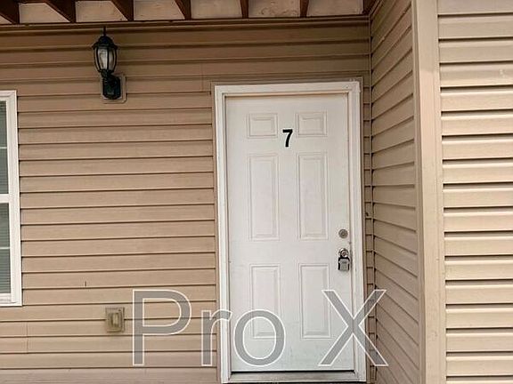 4th image of 1015 S Saint Louis Ave APT 7