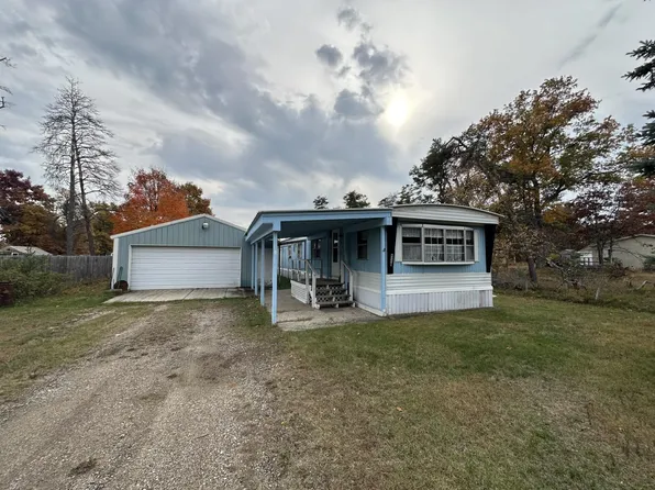 4251 W Pinecrest Rd, Grayling, MI 49738