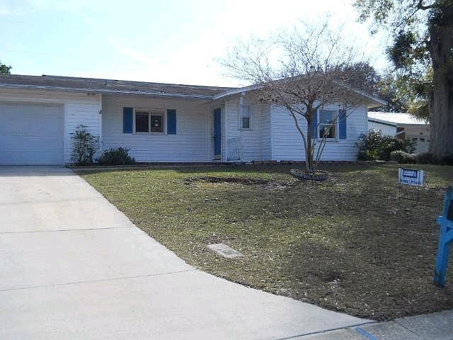 1st image of 913 Dumont Dr