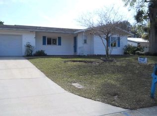 913 Dumont Dr, Dunedin, FL 34698