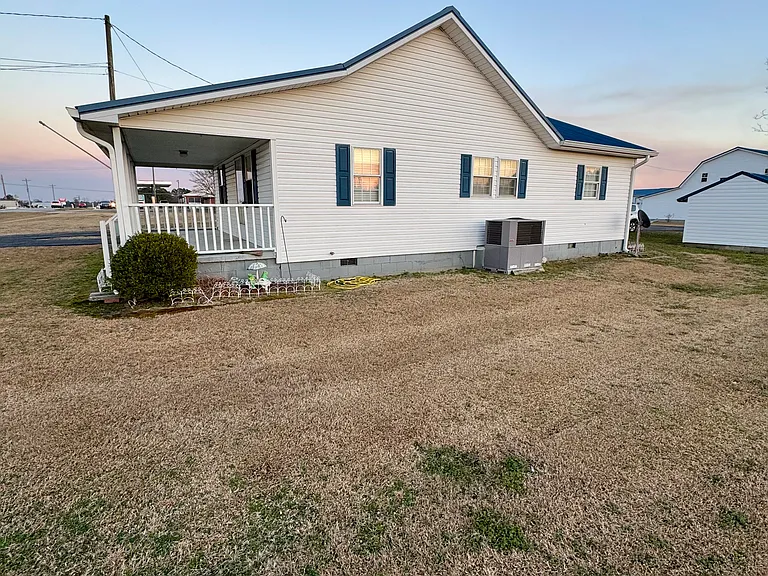 12119 US Highway 421 N — Photo 15