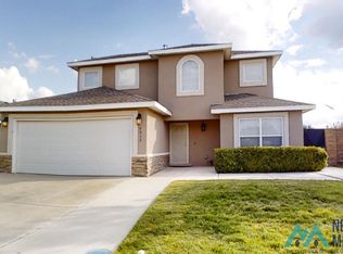 4915 W Dark Horse Rd, Hobbs, NM 88240