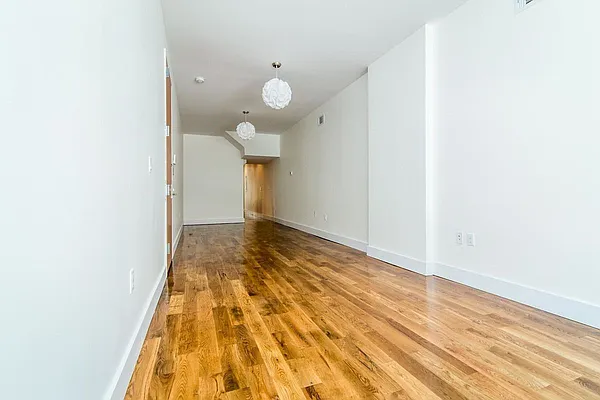 Rented by Rennit Inc. | media 11