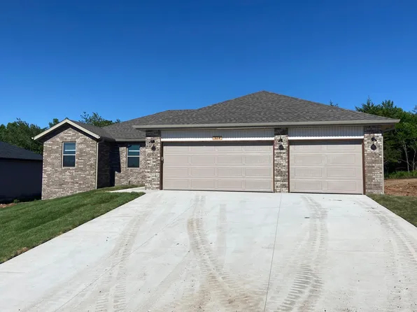 924 Berry Ln, Willard, MO 65781