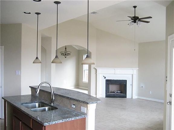 3rd image of 4523 Monterosa Ln