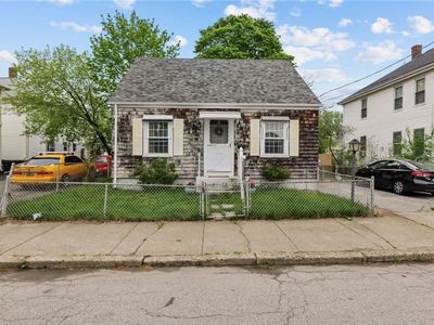 57 Clinton St, Pawtucket, RI, 02861