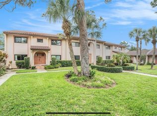 9525 86th Ave, Seminole, FL 33777