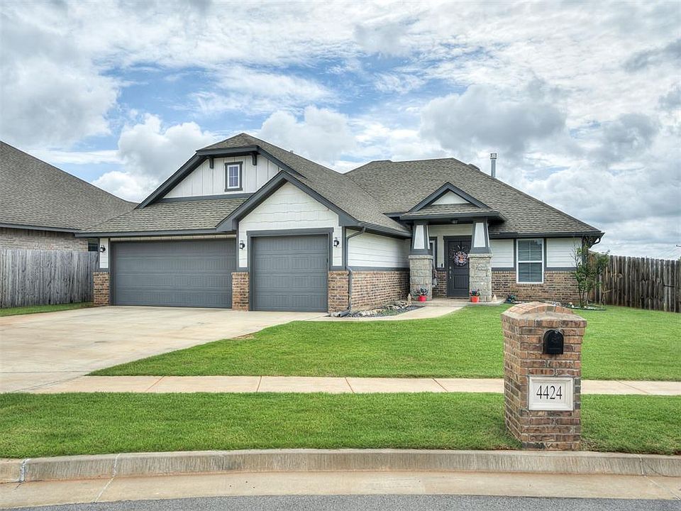 1st image of 4424 Idylbreeze Dr