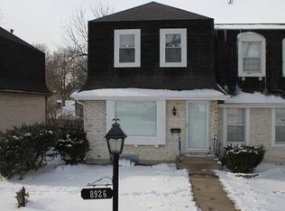 8926 Pflumm Rd, Lenexa, KS 66215