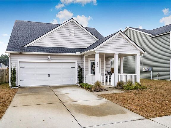 3rd image of 356 Garden Lily Ln