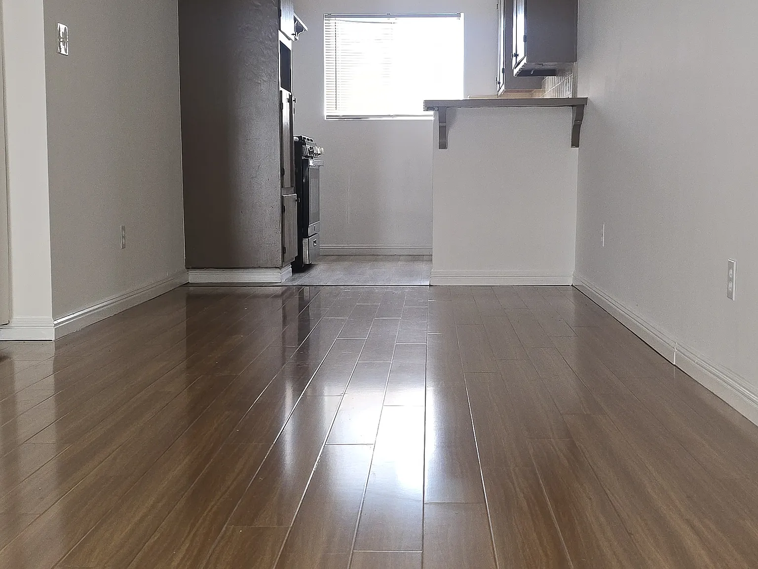 533 W California Avenue — Photo 1