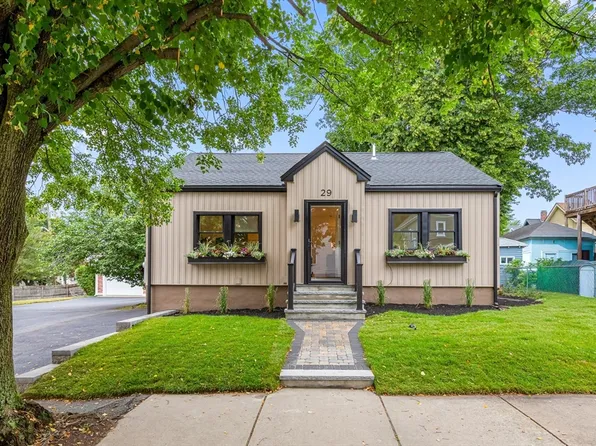 29 Fairfield St, Medford, MA 02155