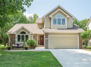 12291 Wellington Ridge Dr, Clive, IA 50325