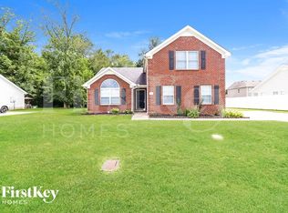 2017 Saint Andrews Dr, Murfreesboro, TN 37128