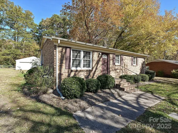 117 Sunset Ln, Bessemer City, NC 28016