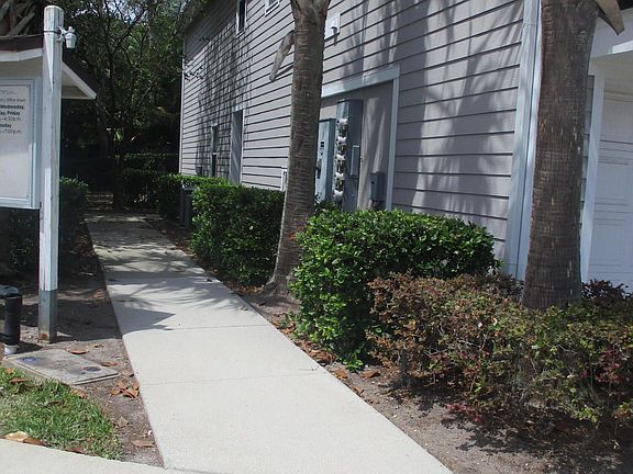 3rd image of 8196 Cabin Lake Cir Unit 112