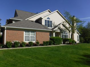 30W109 Fairfax Ct, Warrenville, IL 60555