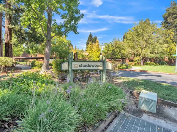 890 Camelback Pl, Pleasant Hill, CA 94523