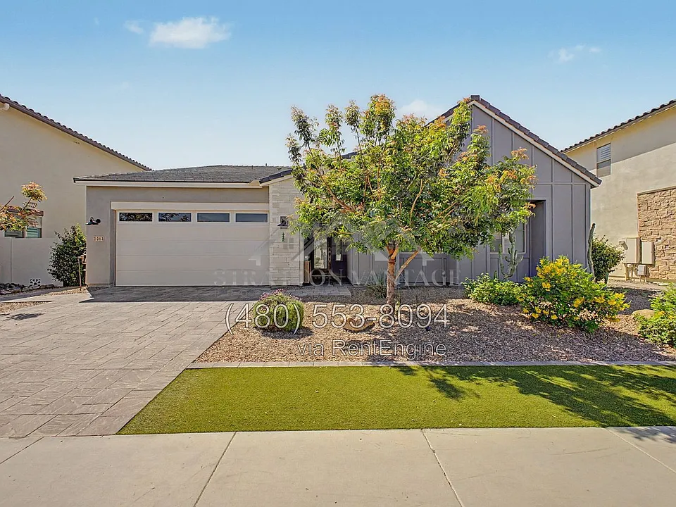 1461 E San Carlos Way