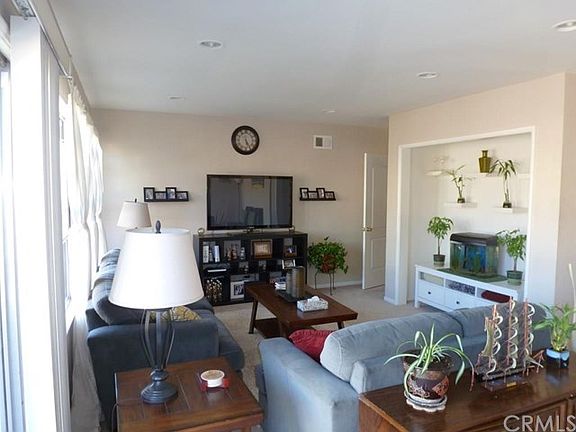 3rd image of 13216 S Wilton Pl