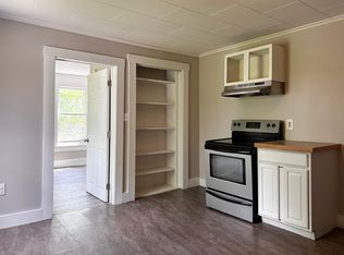 84 Pioneer Ave APT D, Sanford, ME 04073
