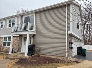 1474 Timber Trl #D, Wheaton, IL 60189