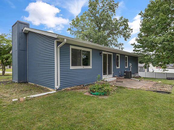 5th image of 606 Claudia Ln