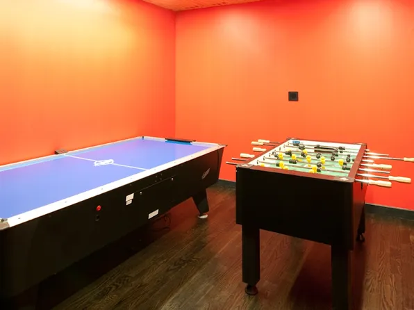 301 Sullivan Place image 7 of 36