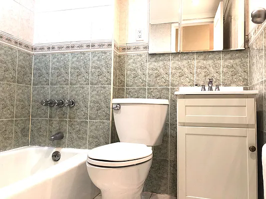 Rented by Meraki Realty LLC | media 34