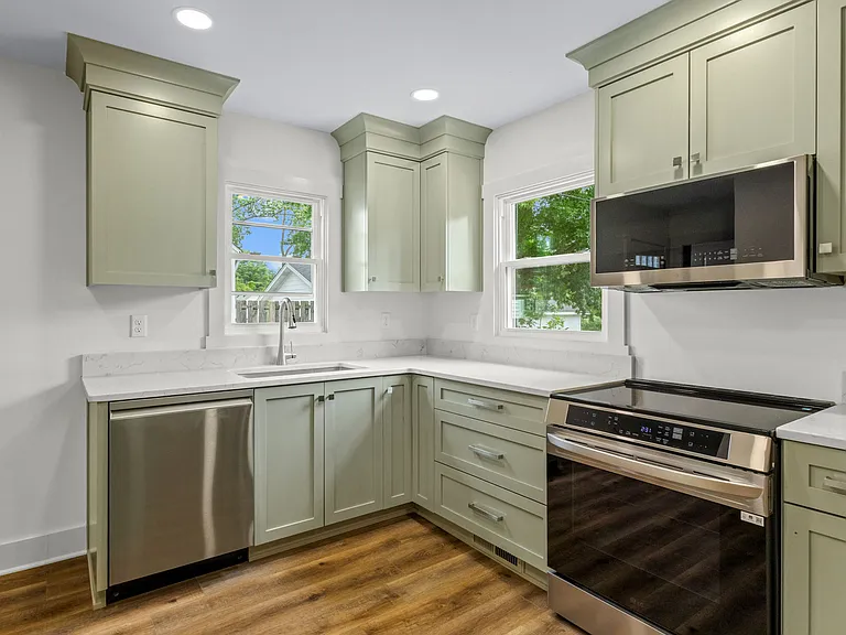 3908 Plymouth Rd — Photo 16