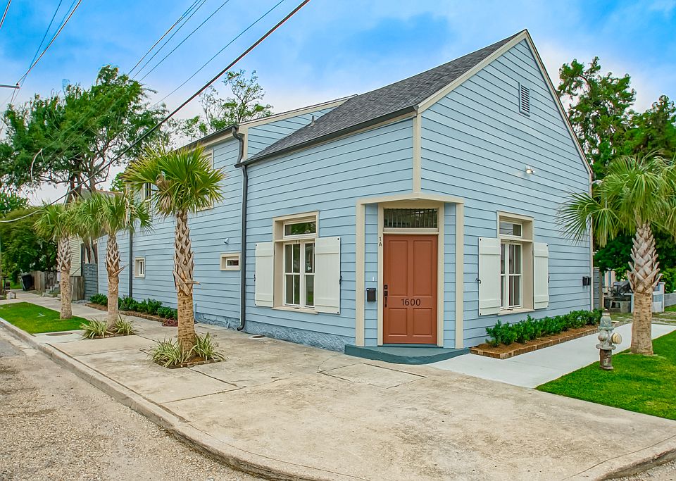 Former historic Corner Grocery converted into apartments