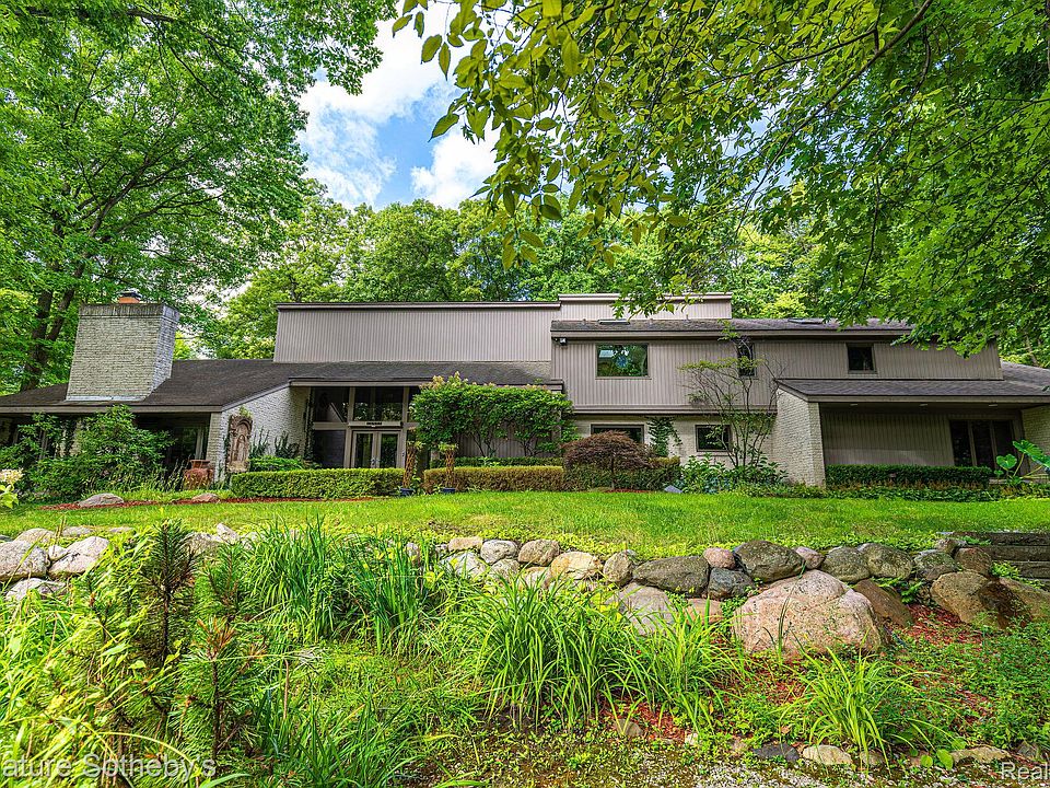 1st image of 28575 Danvers Ct