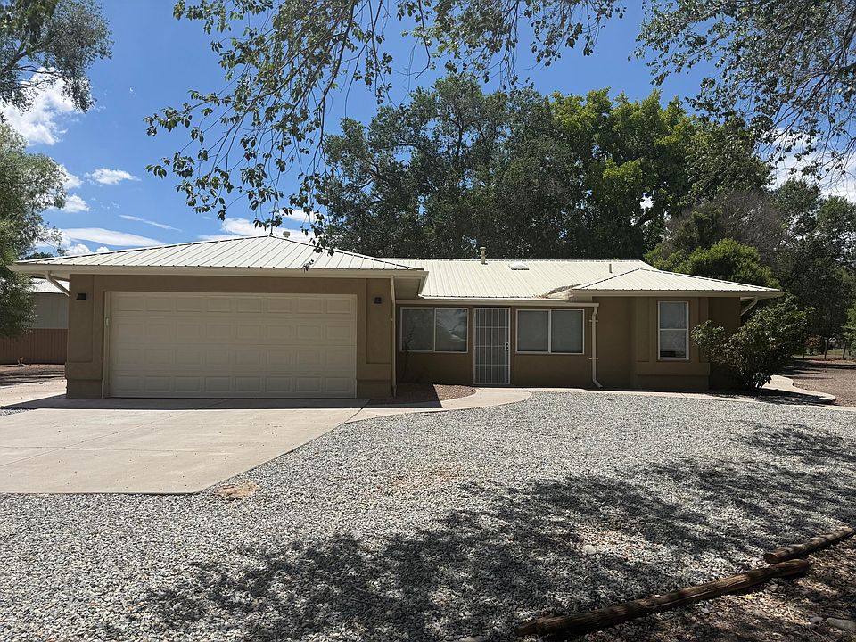 1st image of 14 Burch Ln