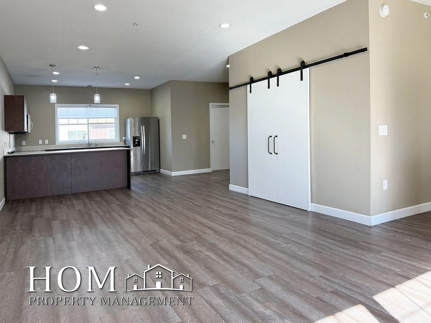 4 Bedroom/2.5 Bathroom Townhome — Photo 4
