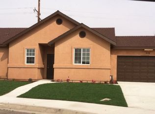 378 W Trinta Ct, Farmersville, CA 93223