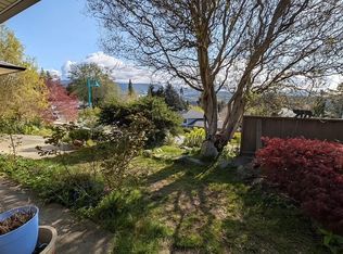 5589 Medusa Pl, Sechelt, BC V0N3A3
