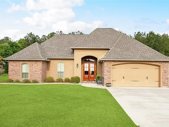 236 Fayedaye Dr, Madisonville, LA 70447